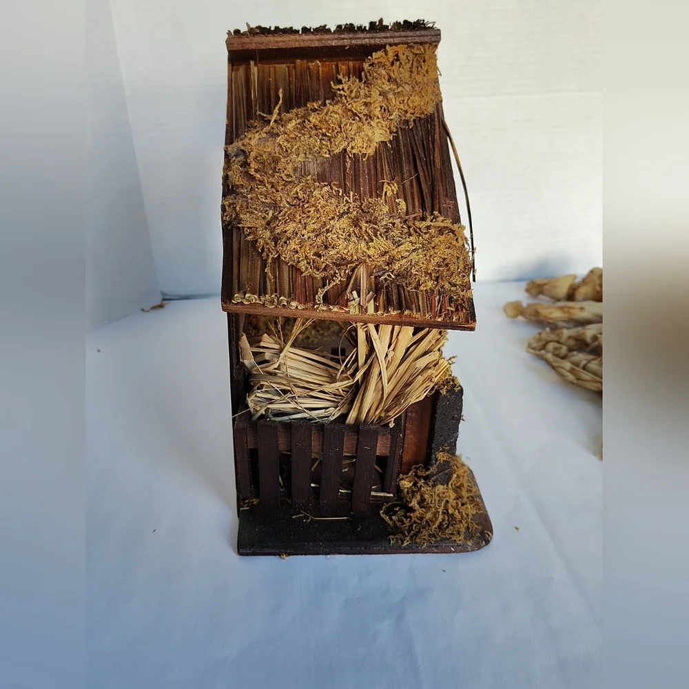 KMART Vintage 12 Piece Figures Nativity Set Wooden Stable Winter Christmas Decor